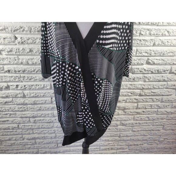 Avenue Womens Top 22 24 Plus Short Sleeve Black Geometric Poly Blend GEO367E - Picture 3 of 8